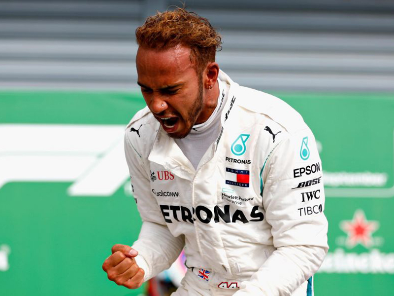 ويل سميث يخطف لويس هاميلتون قبل سباق Formula-1 بأبو ظبي